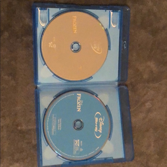 Frozen the movie 🍿 - Picture 3 of 4